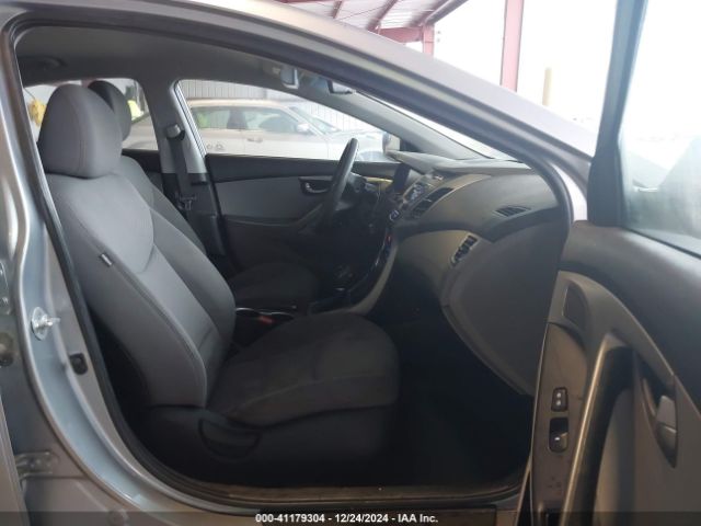 5NPDH4AE0FH556297 Hyundai ELANTRA SE