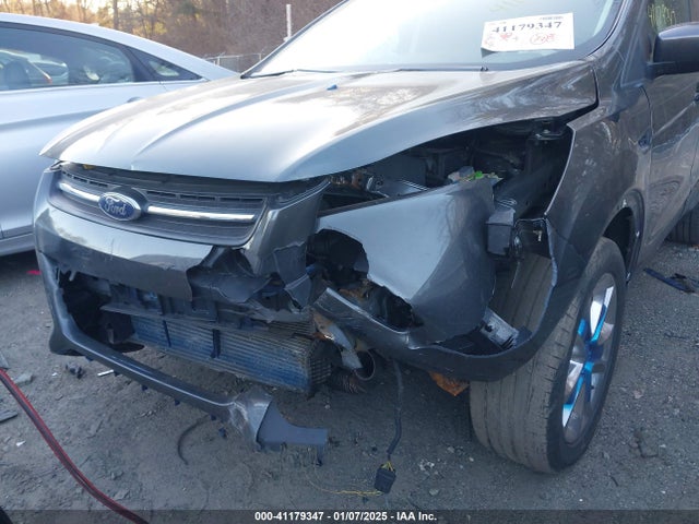 1FMCU9G9XFUA47690 Ford ESCAPE SE