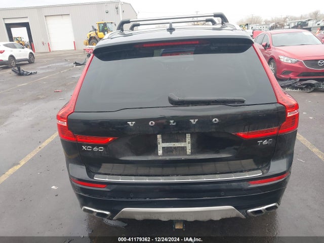 YV4A22RK9J1055599 Volvo Xc60 T6 Momentum