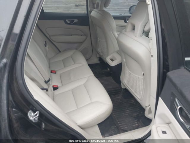 2018 VOLVO XC60 YV4A22RK9J1055599 Photo 7