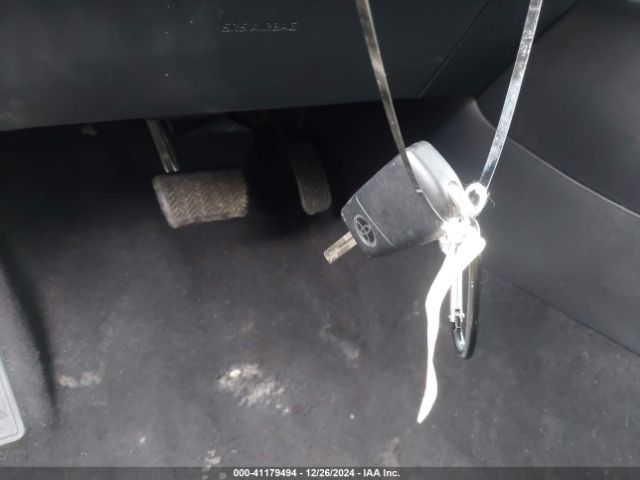 5YFEPMAE7NP274246 Toyota COROLLA LE