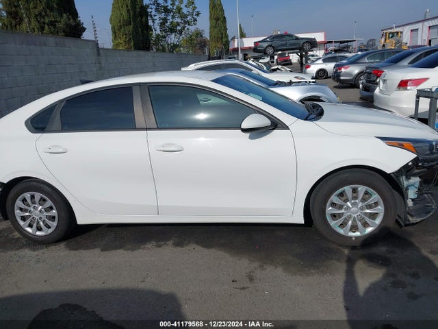 KIA FORTE FE 2020 3KPF24AD0LE182713 Image 14