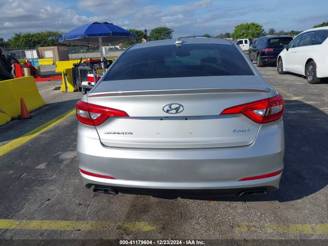 Hyundai Sonata Sport 2016 5NPE34AF3GH307148 Image 16