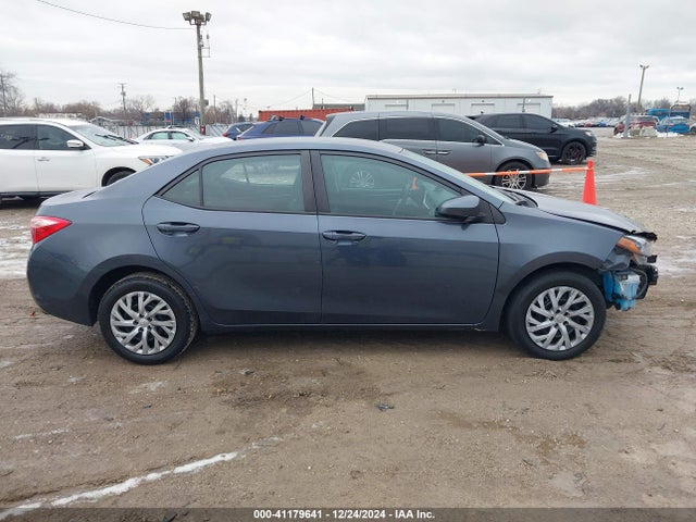 Toyota COROLLA LE 2018 5YFBURHE5JP791666 Image 14
