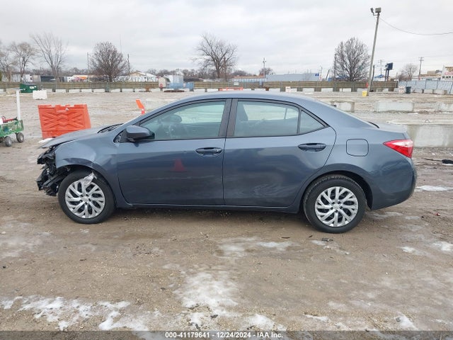 Toyota COROLLA LE 2018 5YFBURHE5JP791666 Image 15