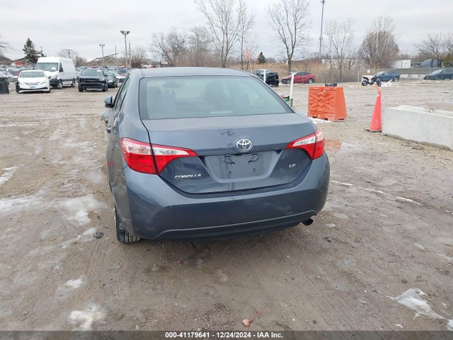 Toyota COROLLA LE 2018 5YFBURHE5JP791666 Image 17