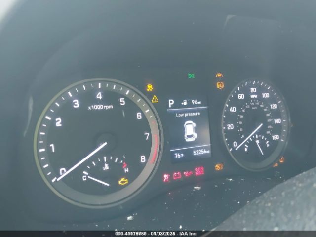 KM8J2CA46KU949397 Hyundai TUCSON SE