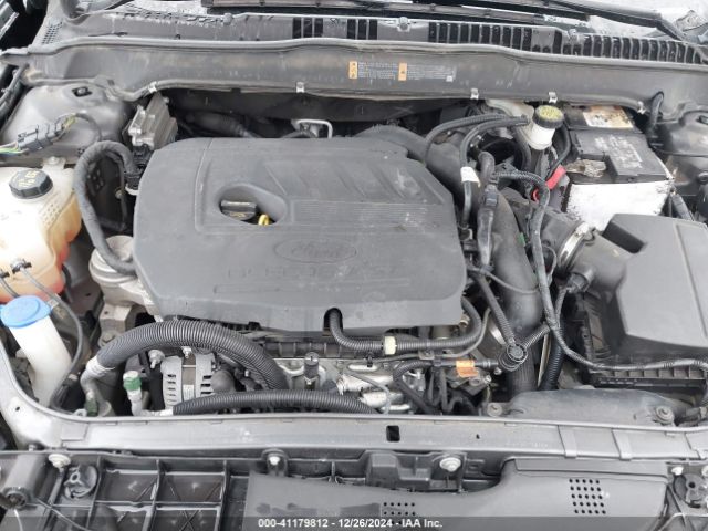 3FA6P0HD6JR130711 Ford FUSION SE
