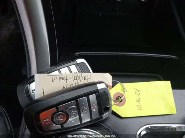 3FA6P0HD6JR130711 Ford FUSION SE