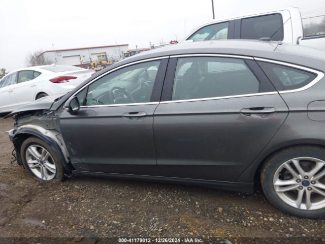 3FA6P0HD6JR130711 Ford FUSION SE