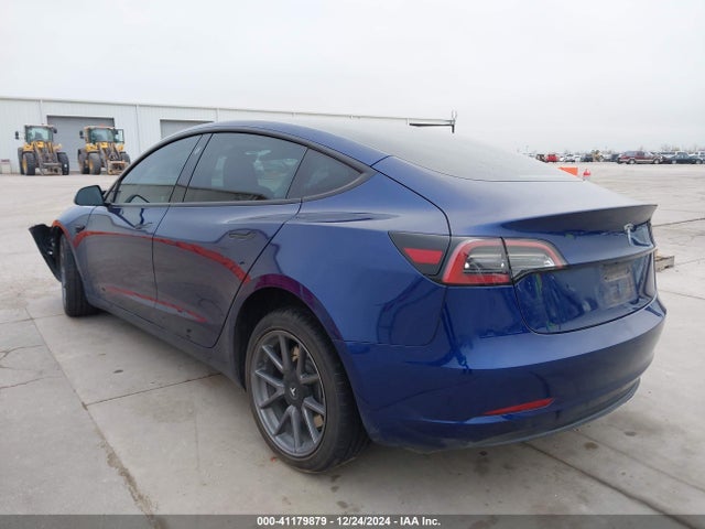 2023 TESLA MODEL 3 5YJ3E1EA2PF589635 Photo 2
