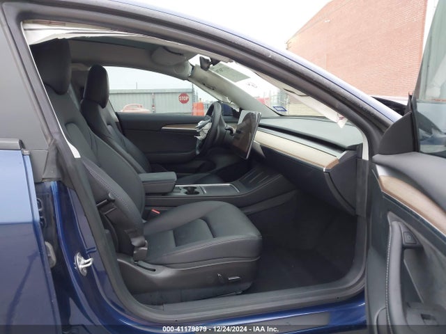 2023 TESLA MODEL 3 5YJ3E1EA2PF589635 Photo 4