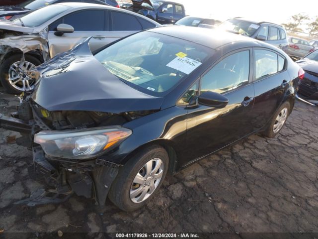 KNAFK4A69E5139677 KIA FORTE LX