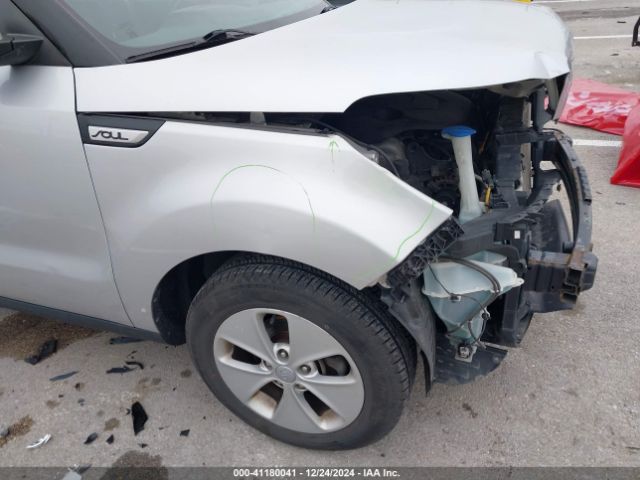 KNDJN2A2XG7874598 KIA Soul