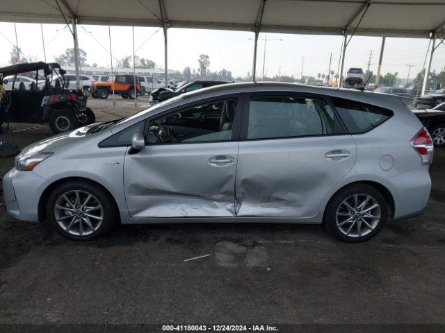 JTDZN3EU0FJ025828 Toyota PRIUS V