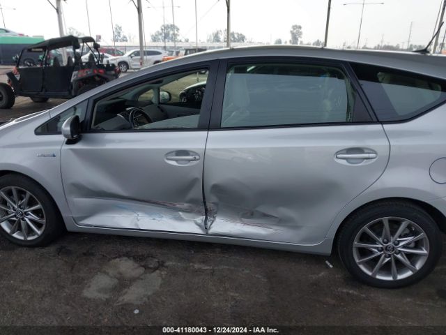 JTDZN3EU0FJ025828 Toyota PRIUS V