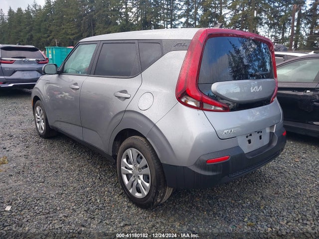 KIA SOUL LX 2022 KNDJ23AU6N7800821 Image 3