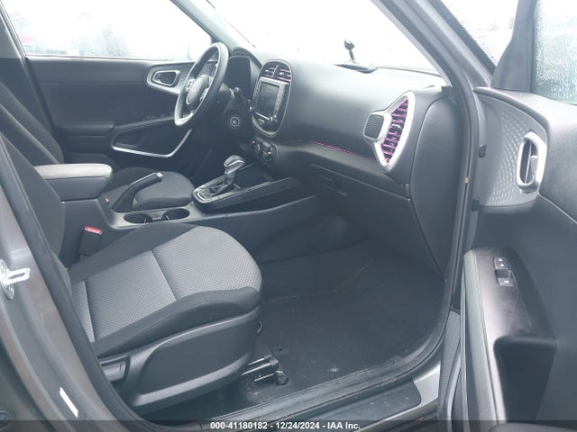 KIA SOUL LX 2022 KNDJ23AU6N7800821 Image 5