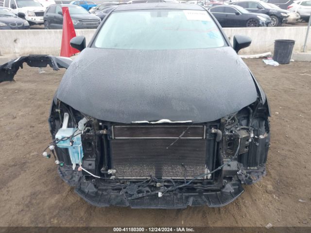 JTHKD5BH8F2226585 Lexus CT 200H