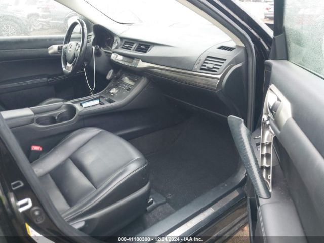 JTHKD5BH8F2226585 Lexus CT 200H