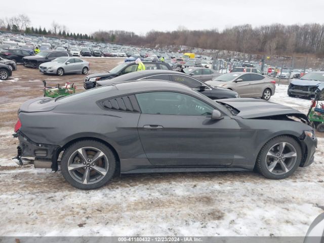 1FA6P8AM1F5388220 Ford Mustang V6