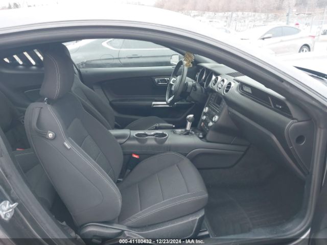 1FA6P8AM1F5388220 Ford Mustang V6