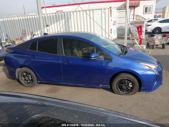 Toyota Prius Two 2016 JTDKBRFU6G3510122 Image 13