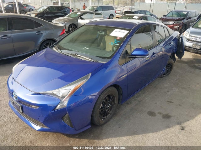 Toyota Prius Two 2016 JTDKBRFU6G3510122 Image 2
