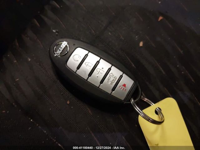KNMAT2MV2KP537248 Nissan ROGUE SV