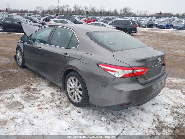4T1B11HK4JU092589 Toyota CAMRY LE