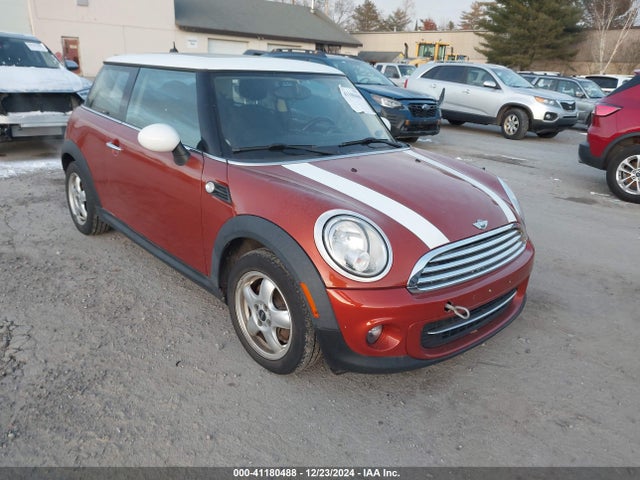 2011 MINI COOPER WMWSU3C55BT184100 Photo 0