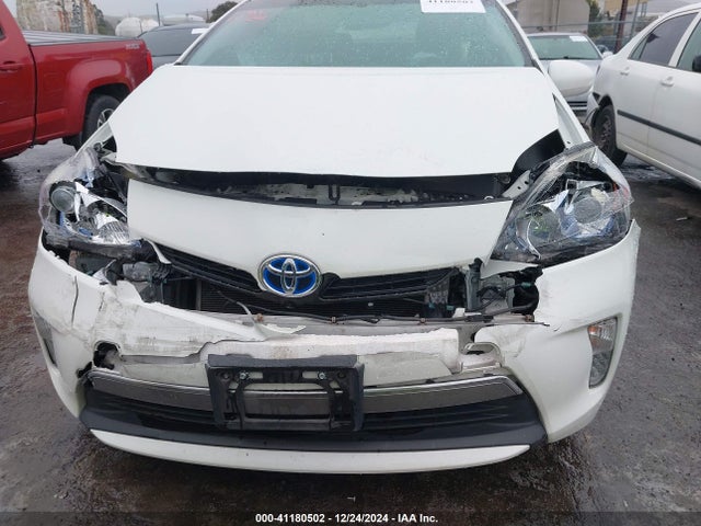Toyota Prius Plug-in Advanced 2014 JTDKN3DP5E3052927 Image 6