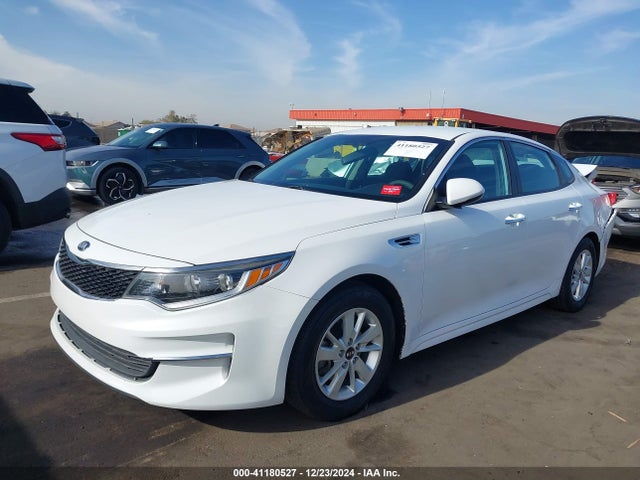 KIA Optima Lx 2018 5XXGT4L33JG249959 Image 2