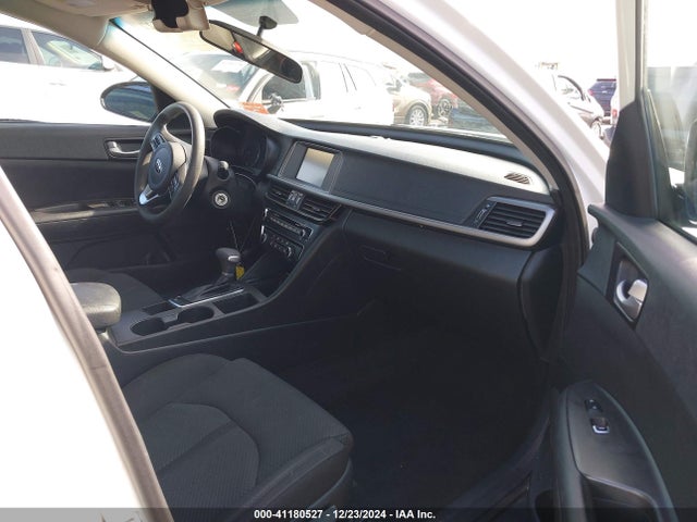 KIA Optima Lx 2018 5XXGT4L33JG249959 Image 5
