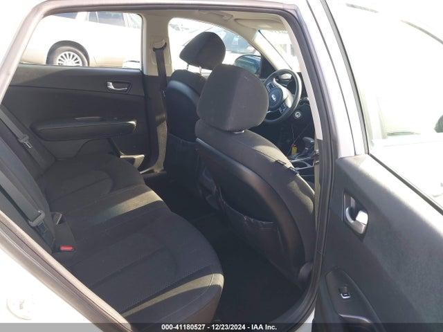 KIA Optima Lx 2018 5XXGT4L33JG249959 Image 8