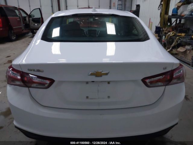 1G1ZD5ST1NF126462 Chevrolet Malibu Fwd Lt