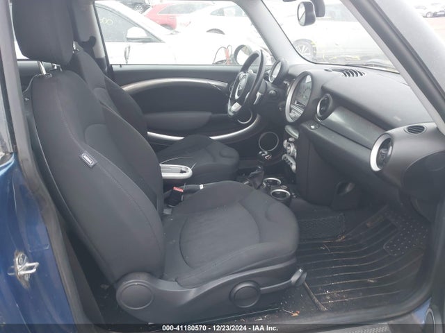 2007 MINI COOPER S WMWMF73537TL91764 Photo 4