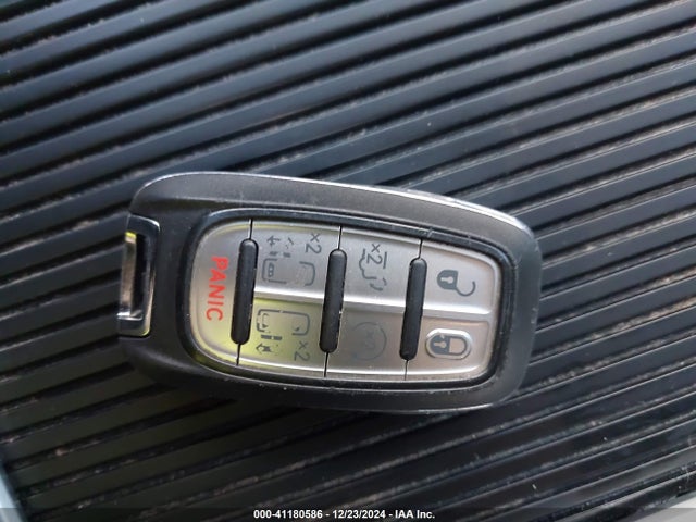 Chrysler Pacifica Touring L 2022 2C4RC1BG9NR191834 Image 11