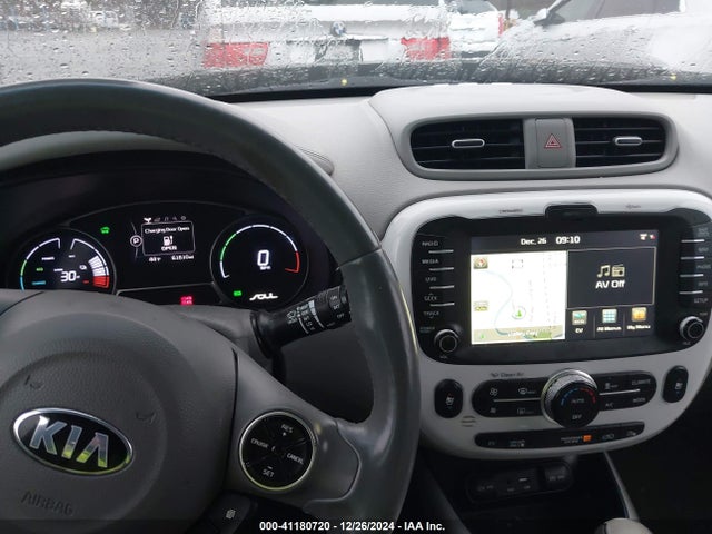 KIA Soul Ev + 2016 KNDJX3AE2G7017962 Image 14