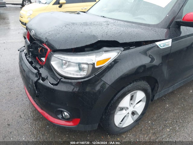 KNDJX3AE2G7017962 KIA Soul Ev +