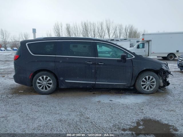 2C4RC1EGXJR261251 Chrysler Pacifica Touring L Plus