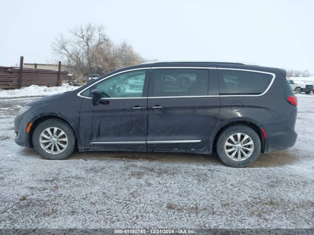 2C4RC1EGXJR261251 Chrysler Pacifica Touring L Plus