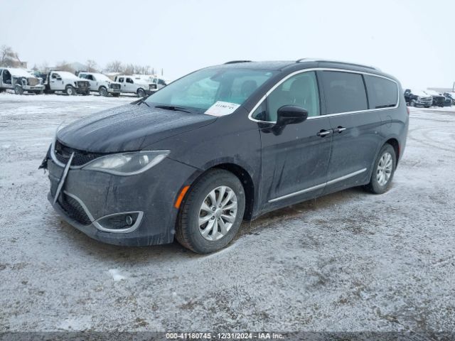 2C4RC1EGXJR261251 Chrysler Pacifica Touring L Plus
