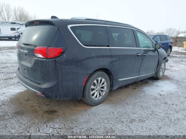 2C4RC1EGXJR261251 Chrysler Pacifica Touring L Plus