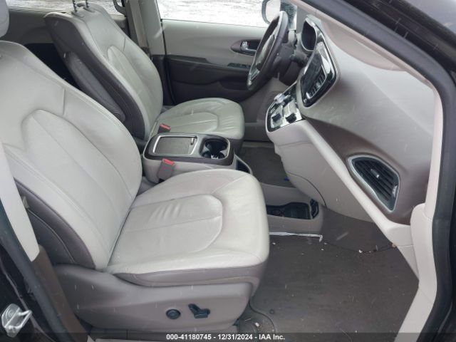 2C4RC1EGXJR261251 Chrysler Pacifica Touring L Plus