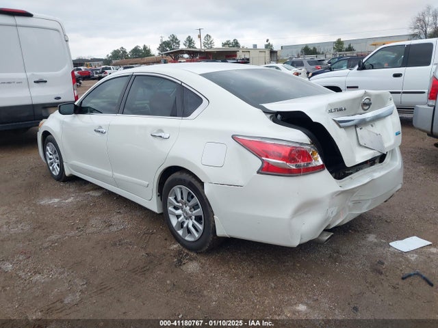 Nissan Altima 2.5 S 2014 1N4AL3AP4EN347307 Image 3