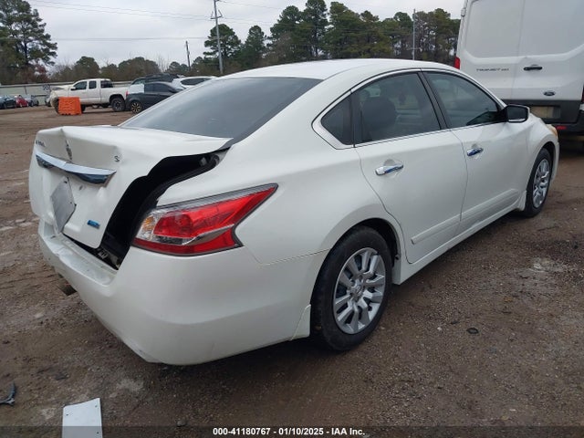 Nissan Altima 2.5 S 2014 1N4AL3AP4EN347307 Image 4