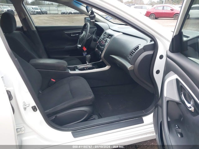 Nissan Altima 2.5 S 2014 1N4AL3AP4EN347307 Image 5