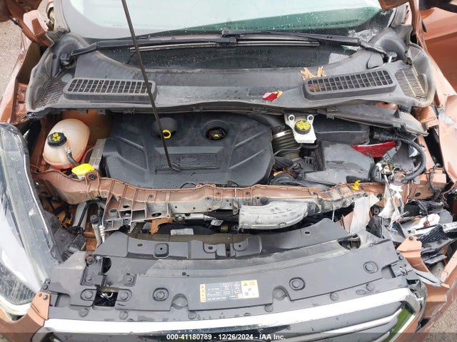 1FMCU9J99HUB75687 Ford Escape Titanium