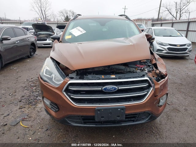 1FMCU9J99HUB75687 Ford Escape Titanium